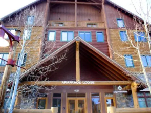 Arapahoe Lodge by SummitCove Vacation Lodging