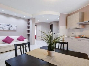MC Holiday House