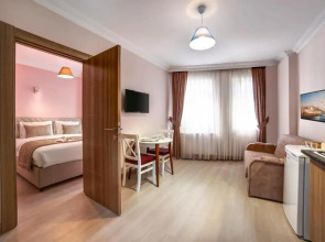 Seven Roses Apart Hotel