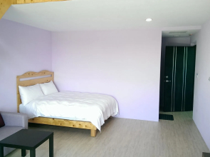 Country Lane Hostel