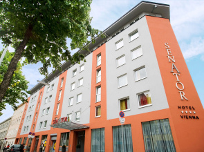 Hotel Senator