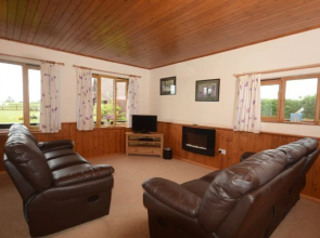 Hardy Lodge