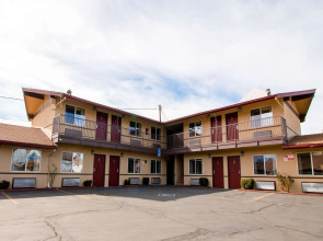Quality Inn Bishop near Mammoth