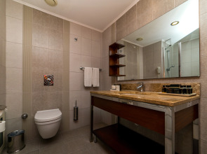 Kamelya Aishen K Club