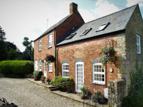 Lovely Quiet Cottage in Kemerton!