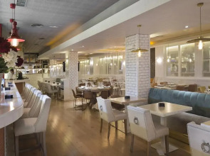 Aparto-Hotel Rosales