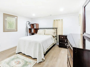 Fresh 2BR Duplex Pets Welcome