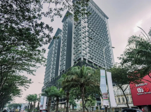 Best Deal And Homey 1Br Apartment Carstensz Residence