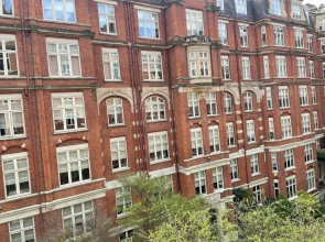 St. Ermins Hotel, Autograph Collection