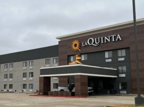 La Quinta Inn & Suites by Wyndham Baton Rouge Siegen Lane