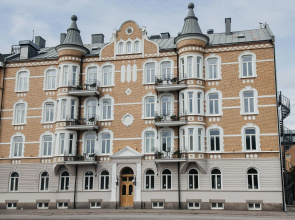 Home Hotel Plaza