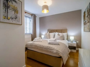 Host Stay Clover Field