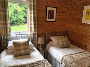 Jasmine Lodge