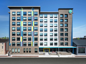 Tru By Hilton Baltimore Harbor East, MD
