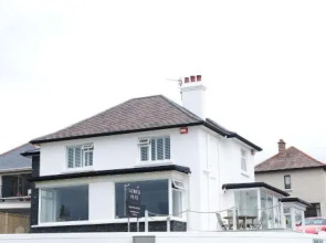 Strandeen Bed And Breakfast