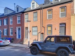 Rooftop Patio w/ View: Baltimore Retreat