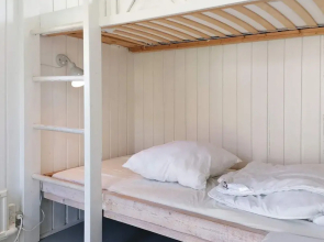 5 Person Holiday Home