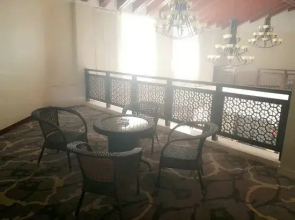 Yancheng Riyuehu Holiday Hotel
