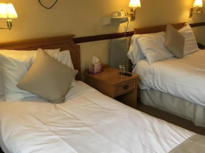 Nyton Hotel