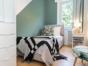 ALTIDO Fresh Family Apt for 5 near City Life