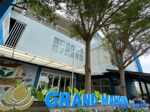Grand Mahoni Hotel