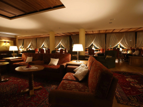 Alpen Suite Hotel