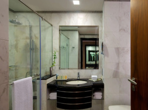 Отель Radisson Blu Hotel, Dubai Media City