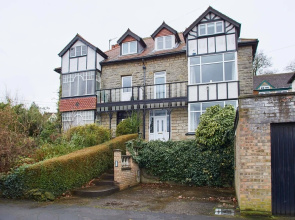 Brook Villa
