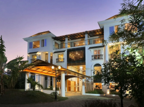 Dfort Hotel Kollam