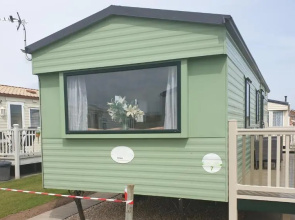 4 BERTH CARAVAN SILVER BEACH INGOLDMELLS number 90