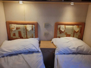 Discover Comfort Home From Home 8-birth Caravan