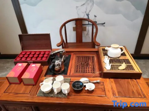 Jingpo Lake Na Shan Na Lake Resort Hotel