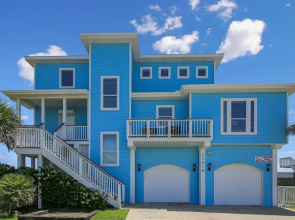 Beachfront Melody 4 Bedroom Home