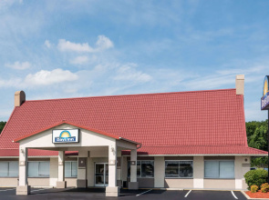 Ramada by Wyndham Lumberton