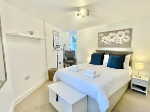 Modern 2 Double Bedroom-Free Parking