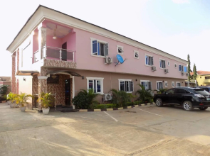 De Fellas Palace Hotel & Suites