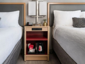 Hotel Saint Clair- Magnificent Mile