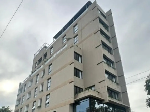 Divina Tower