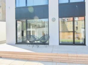 Fantastic Apartment w Private Terrace