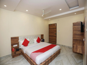 OYO Flagship 22216 Sai Palace