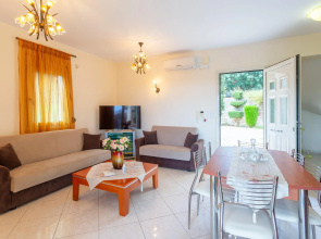 Villa Mary Large Private Pool Walk to Beach Sea Views A C Wifi - 1975