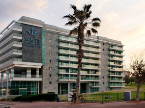 West All Suite Hotel Ashdod