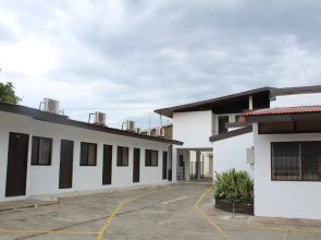 Hotel Cañas