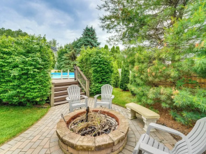 Sterling Heights Getaway w/ Fire Pit!