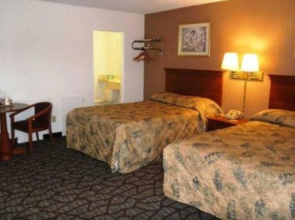 Super 8 by Wyndham Youngstown North