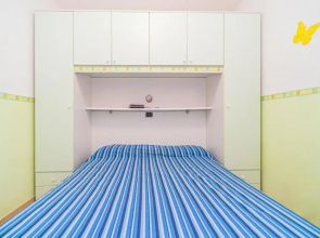 Apartment in Villa 2 to 4 Persons With Large Garden "stella"