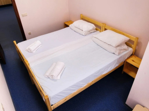 Hostels Rus Voronezh on Komissarzhevskoy