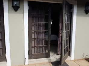 Fairview Bed And Breakfast - Double Bedroom 4