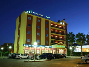 Hotel Zeus