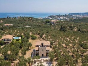 Elianthos Stone Villa